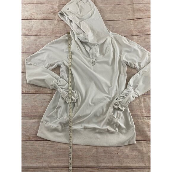 Lululemon Athletica Women's White Light Hooded Pullover - 12 - Picture 3 of 12